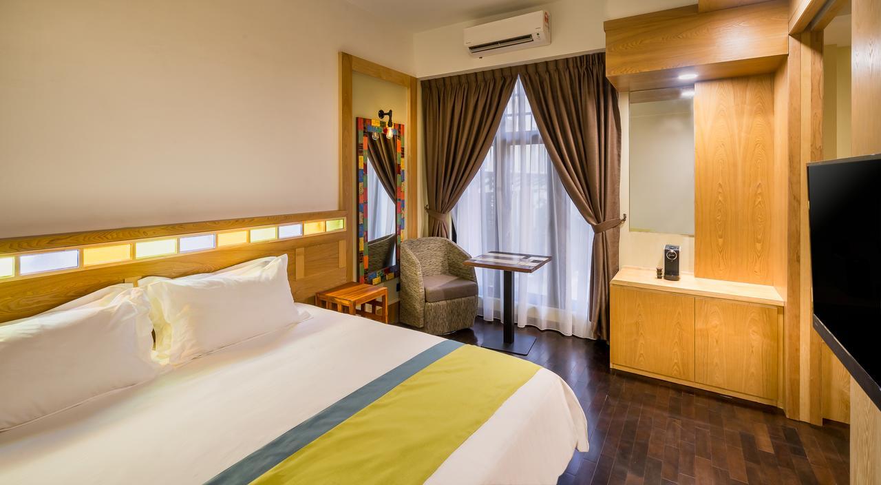 Treasures Hotel And Suites Malacca Eksteriør billede
